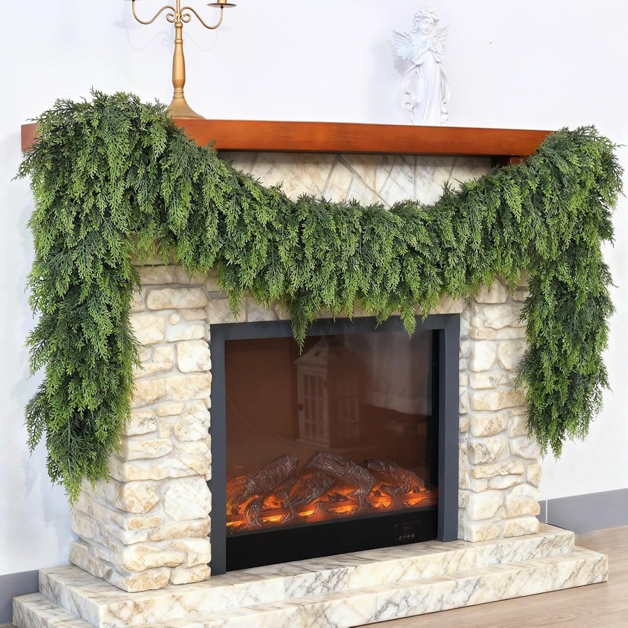 2026 Christmas Decor Trends: 2 Timeless Styles Taking Over