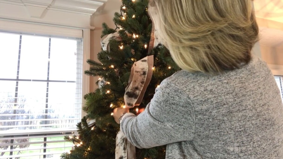 How to Add Ribbon to a Christmas Tree, Step by Step